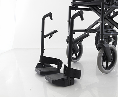 proimages/products/Manual_wheelchair/K7-812/K7-Fea-footrest.jpg