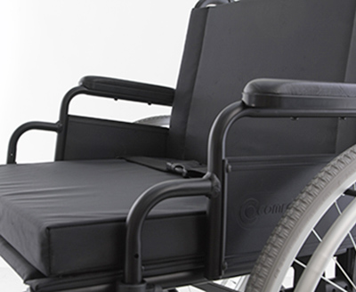 proimages/products/Manual_wheelchair/K7B/K7B-fea_desk_armrest.jpg
