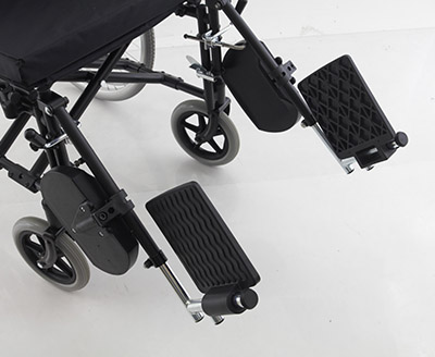 proimages/products/Manual_wheelchair/K9/Fea_foldable_footplate.jpg